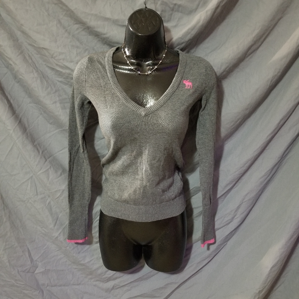 Abercrombie. Kids sweater M